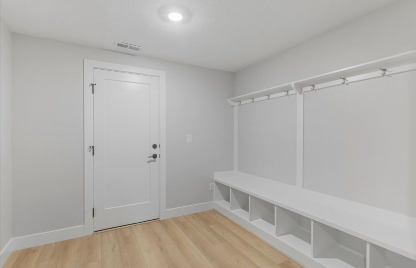 Boot Bench with Storage