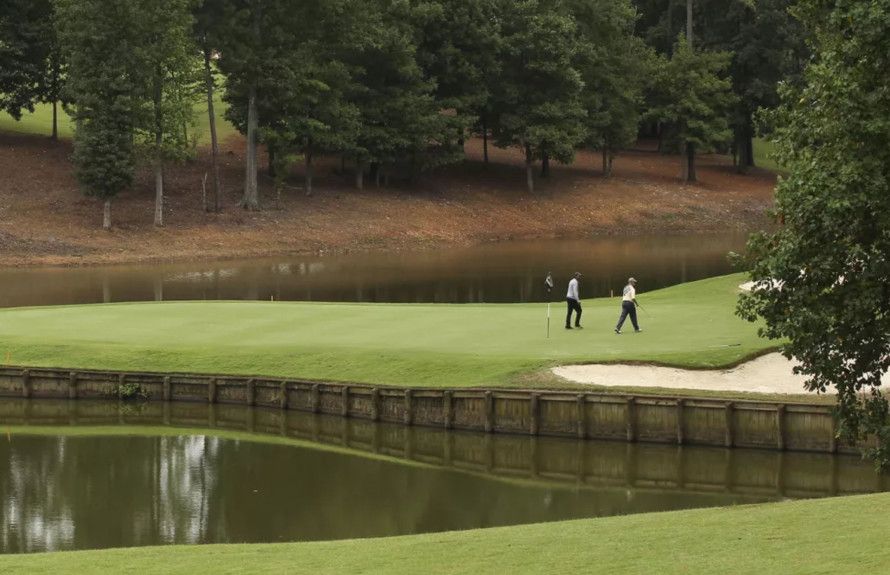 Nearby Cobblestone Golf Club