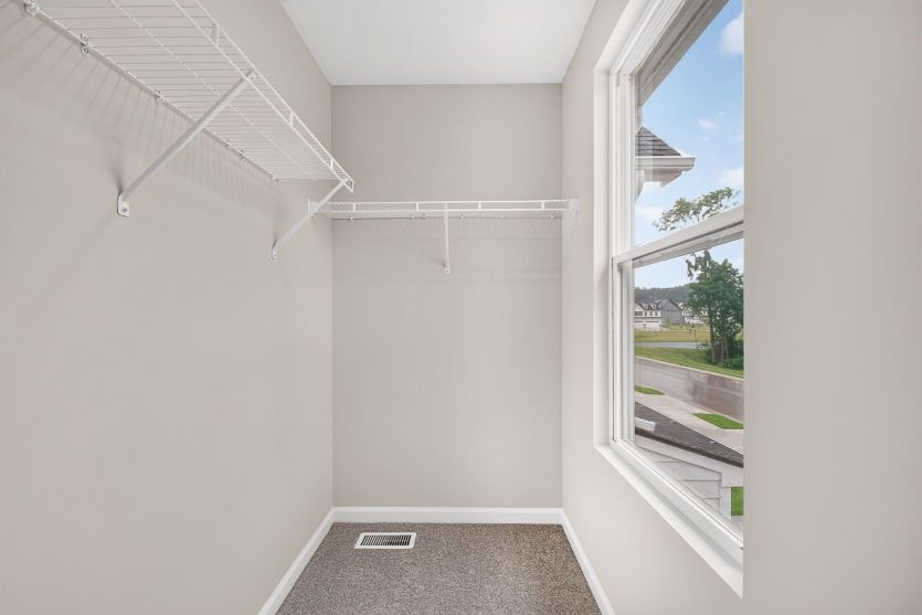 Bedroom 3 Closet