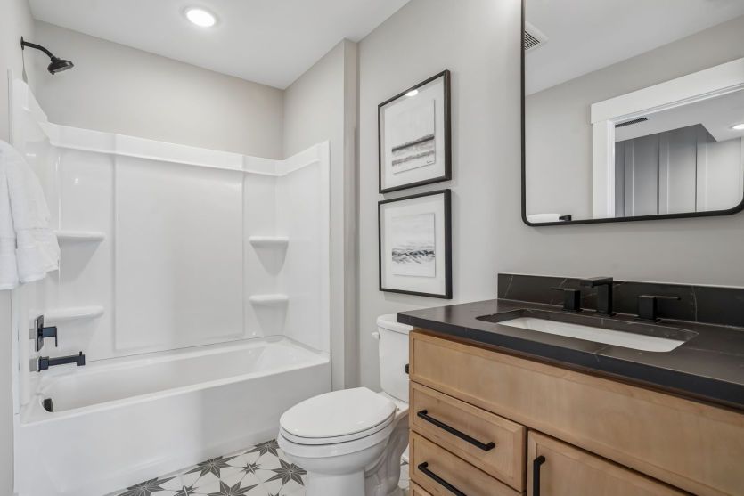 Guest Suite Bath