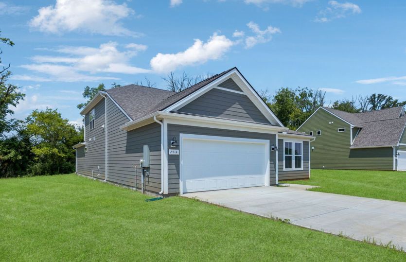 Lot 96 - Mystique - Exterior