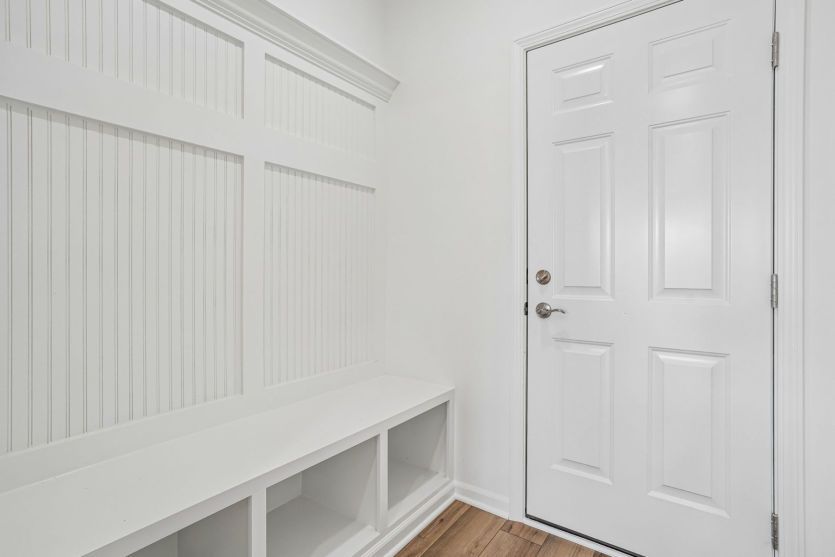 Everyday Entry with Storage