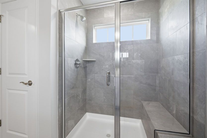 Harris #194 - Owner's Shower