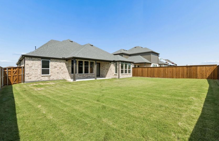Oversized fenced in backyard