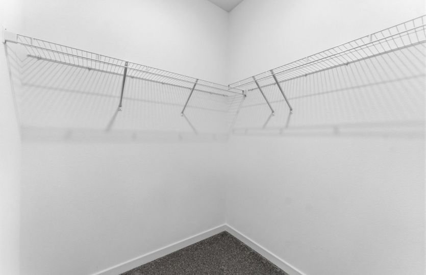 Bedroom 4 Walk-in Closet