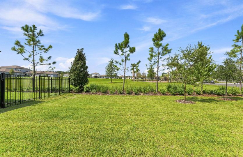 No Rear Neighbor Homesite, Close to Community Amenities