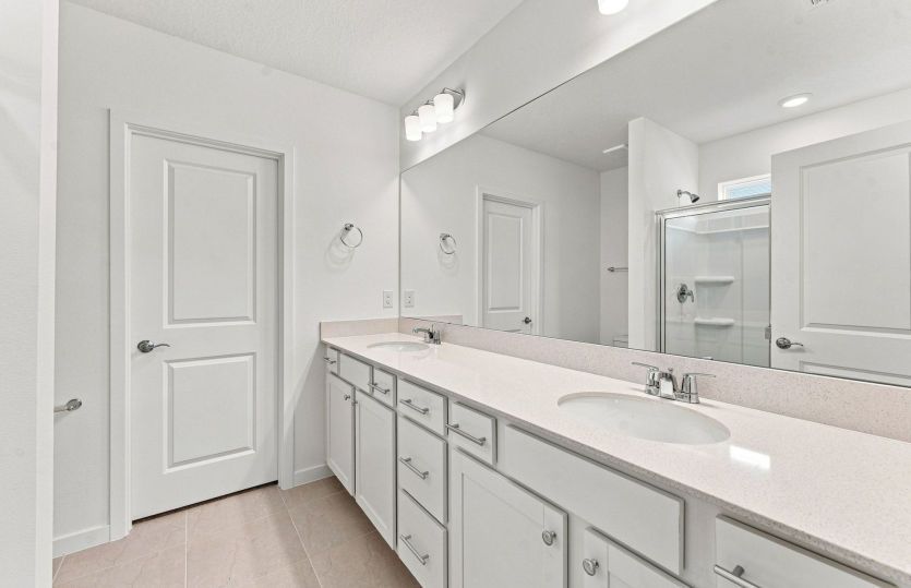 Owner's Bath w/Dual Sinks