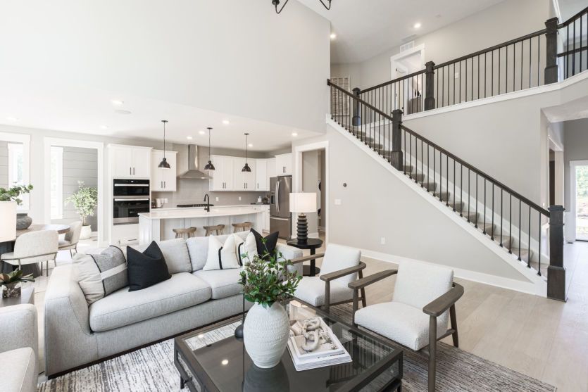 Cozy Gathering Room, Perfect for Family Movie Night