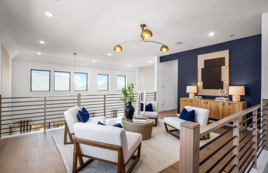 Flexible Upstairs Loft
