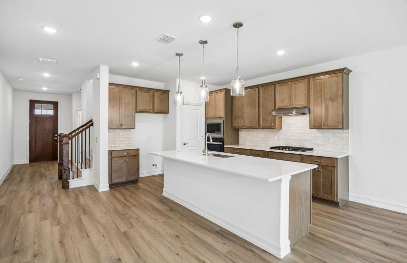 Eat-in bartop kitchen island