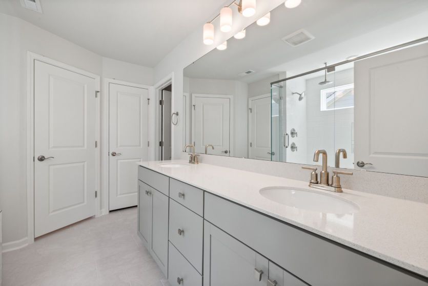 Mercer #111 Owner's Bath