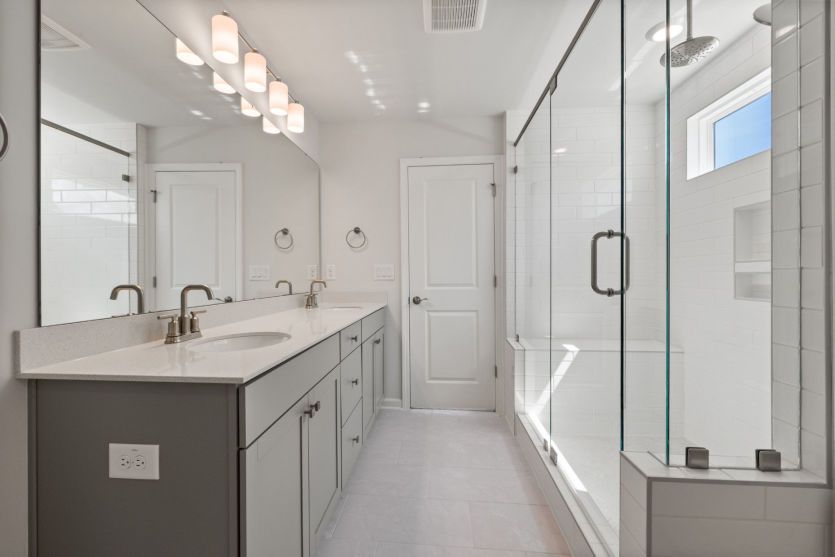 Mercer #111 Owner's Bath