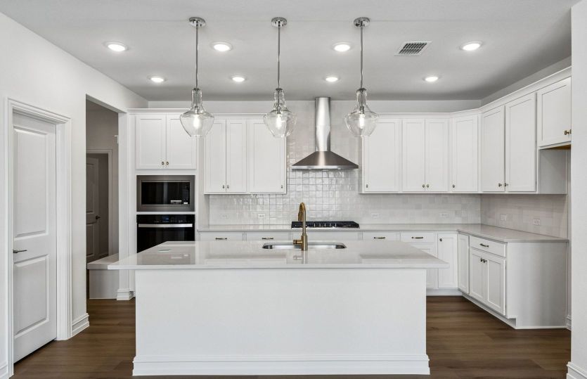 Eat-in bartop kitchen island