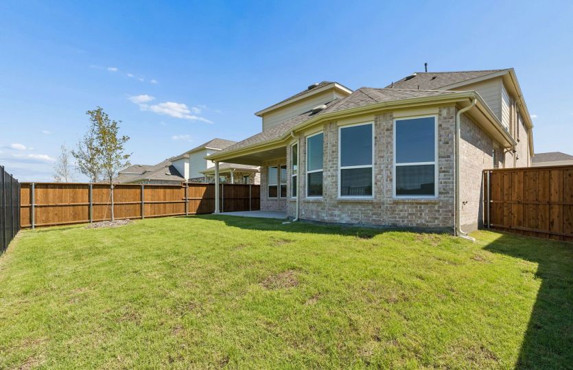 Oversized fenced-in backyard