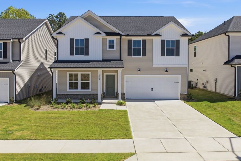 204 Armorial Ct. (Hampton)