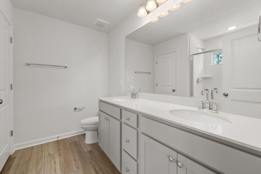 Hampton #29 Owner's Bath
