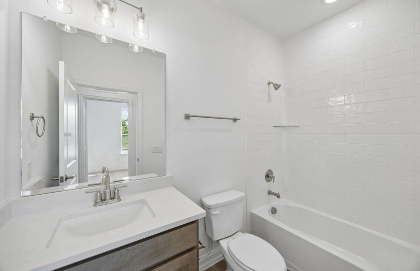 Secondary bath on first level