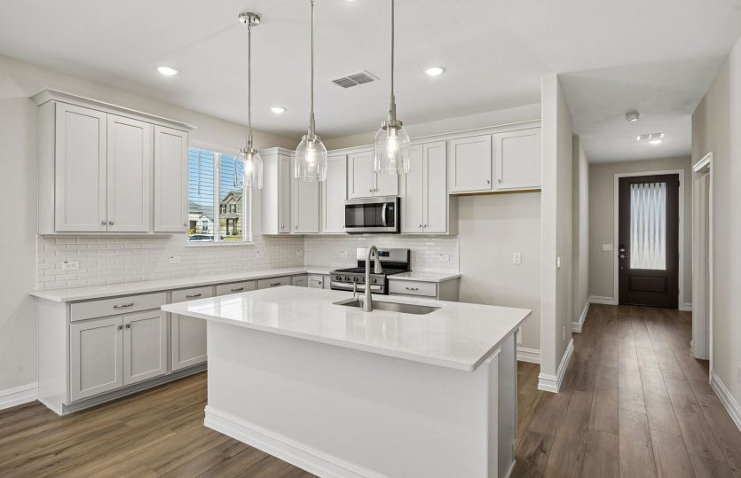 Beautiful pendent lighting in kitchen
