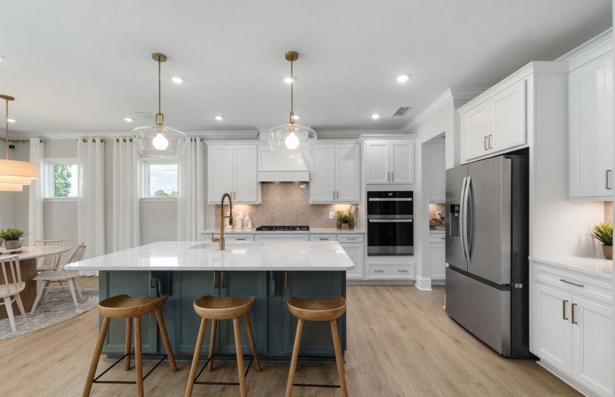 Stunning Luxury Kitchens