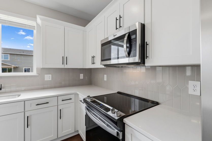 Tiled Backsplash in Kitchen