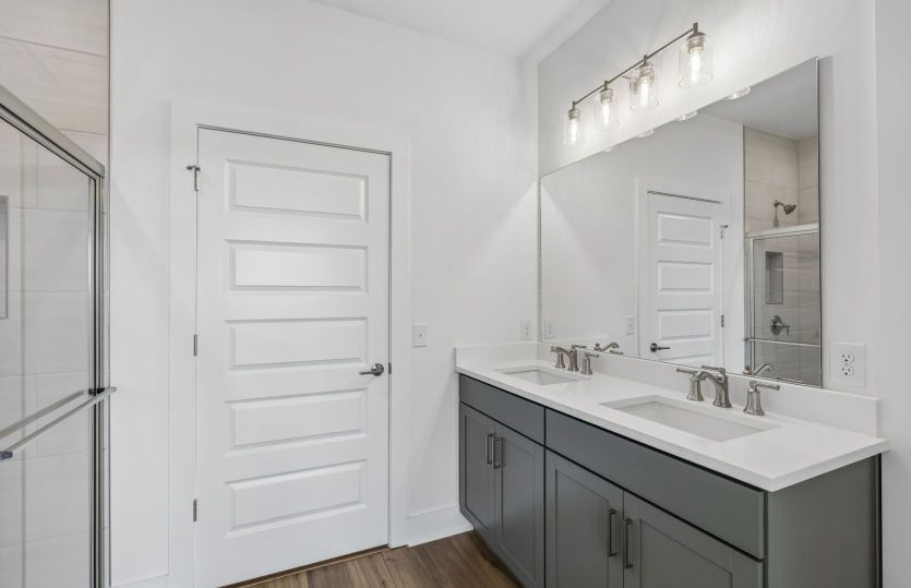 Owner's Bathroom