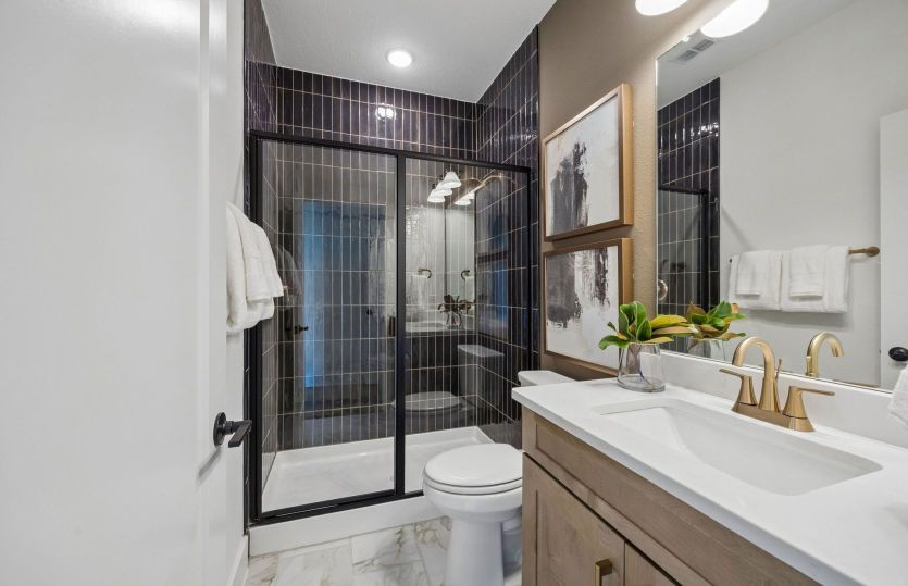Secondary bath on first level