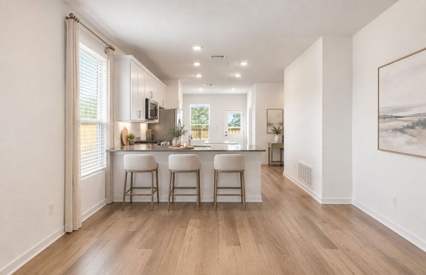 Spacious Kitchen Bar