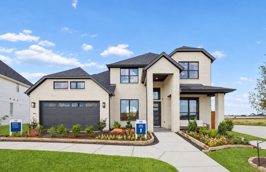 Lindale Model Exterior