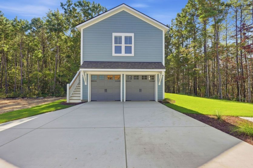 Detached garage with flexible upstairs space