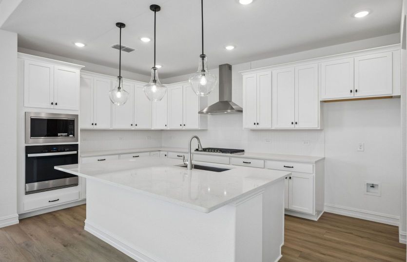 Eat-in bartop kitchen island