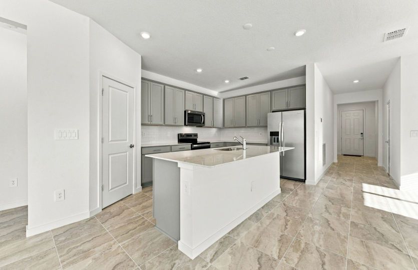 Stylish Kitchen w/Stainless Steel Appliances