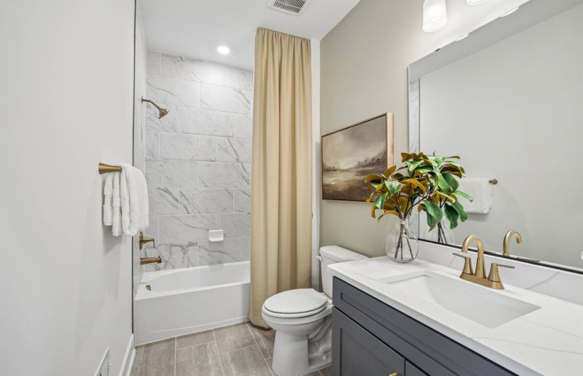 Hall Bath for Secondary Bedrooms