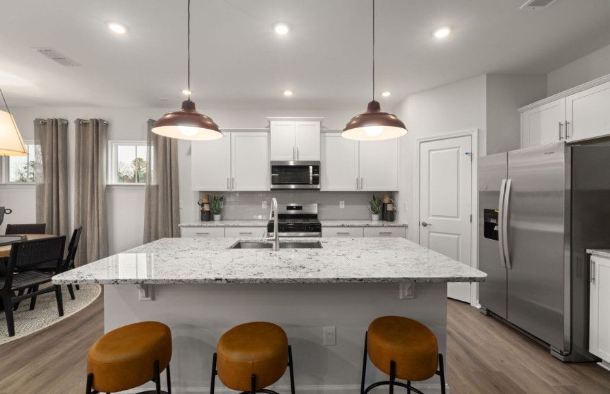 Kitchens with Large Islands