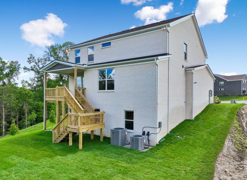 Lot 016 Exterior