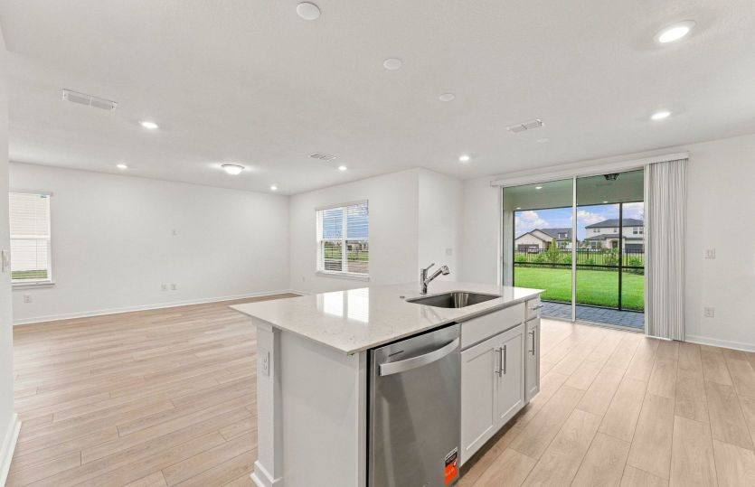 Center Island w/Storage