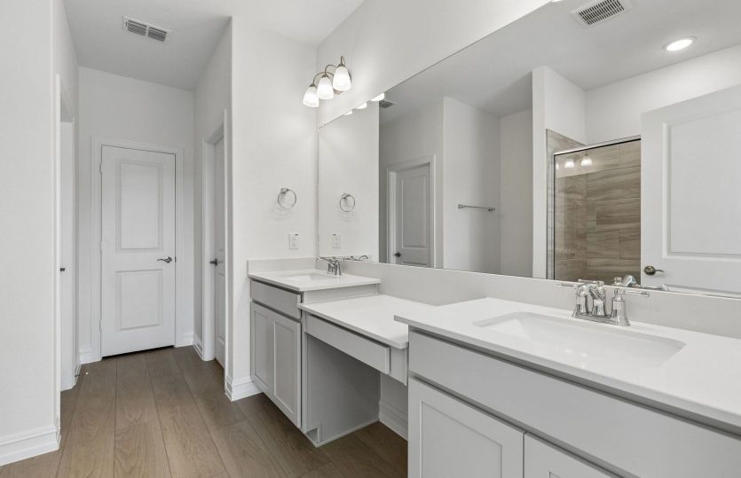 Double vanity in primary bath
