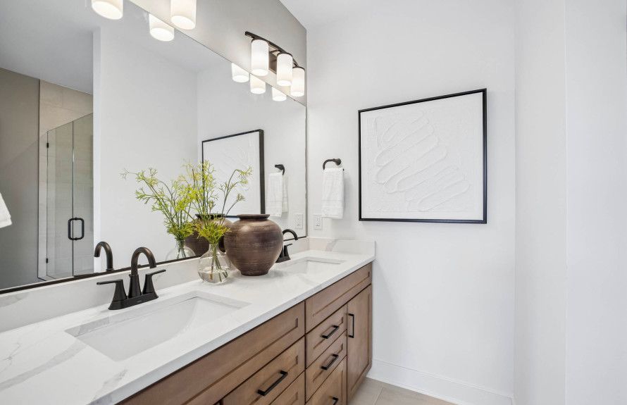 Primary Suite with Dual Basin Vanity
