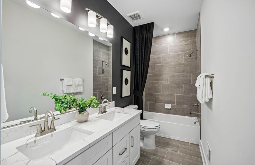 Hall Bath for Secondary Bedrooms