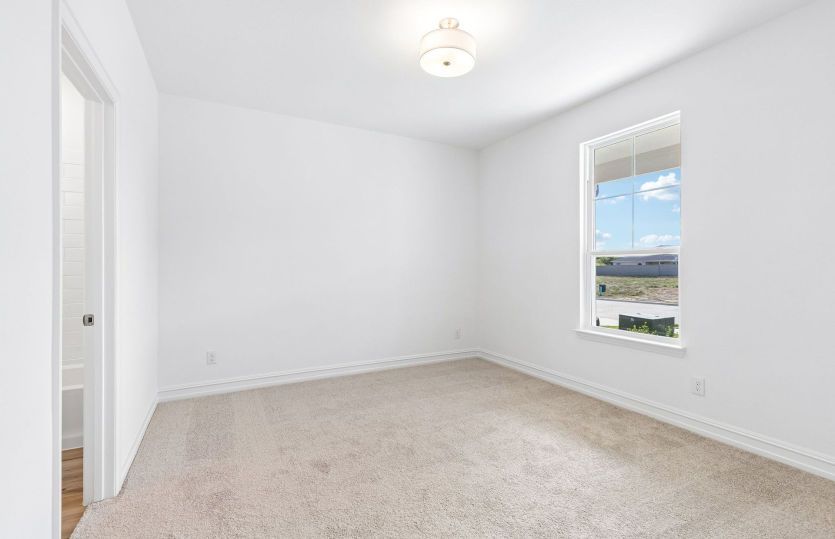 Secondary bedroom