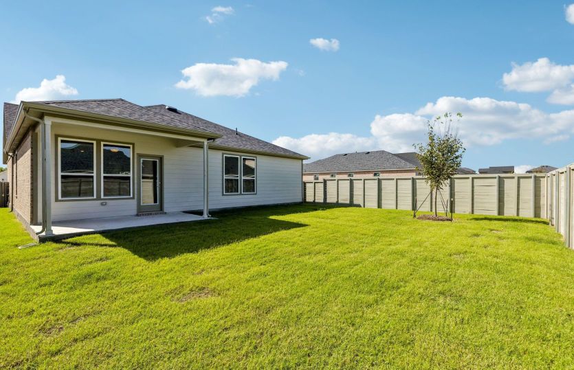 Oversized fenced-in backyard