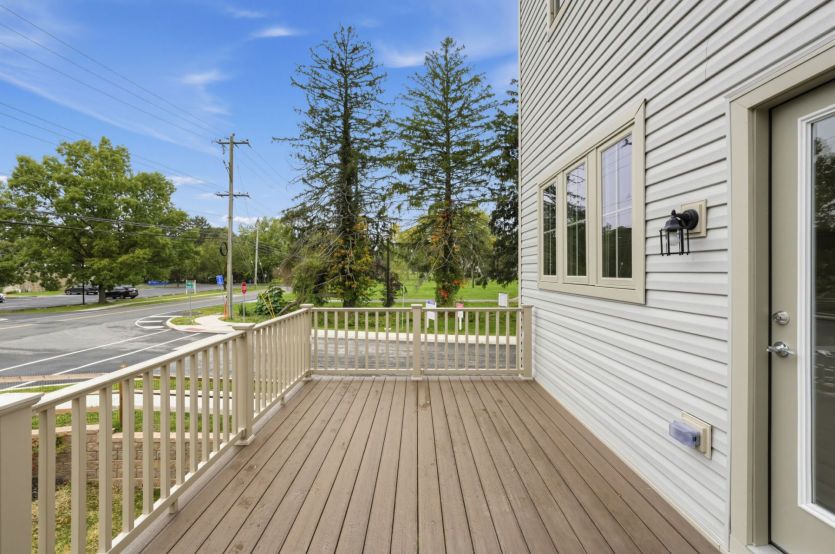 Spacious outdoor deck