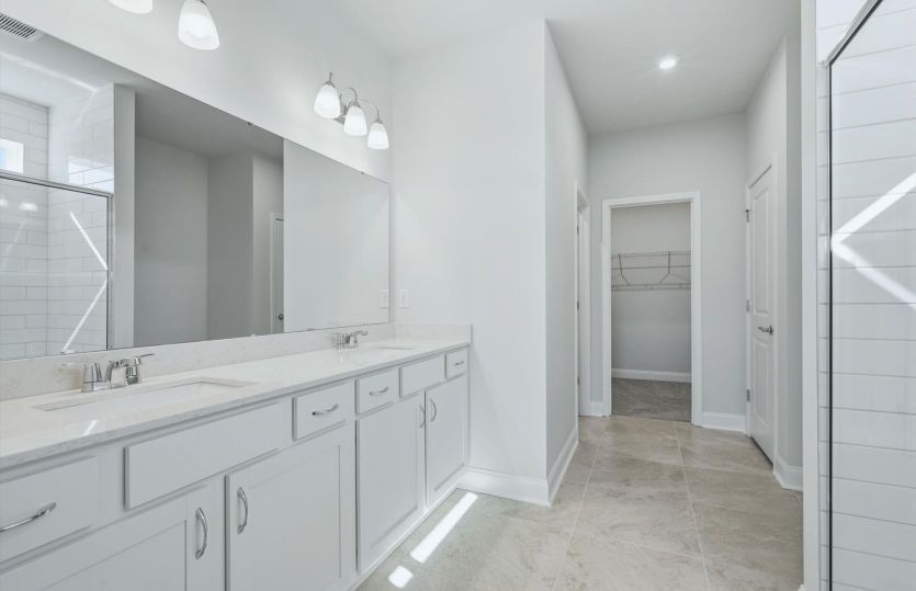 Owner's bath