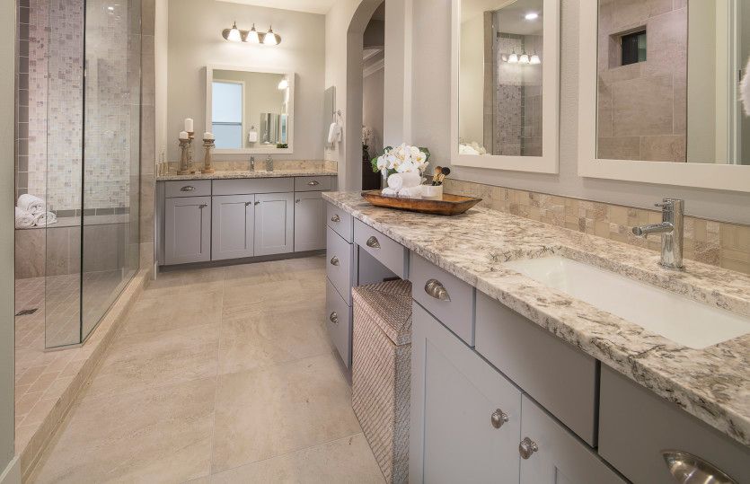 Luxurious Owner's Suite