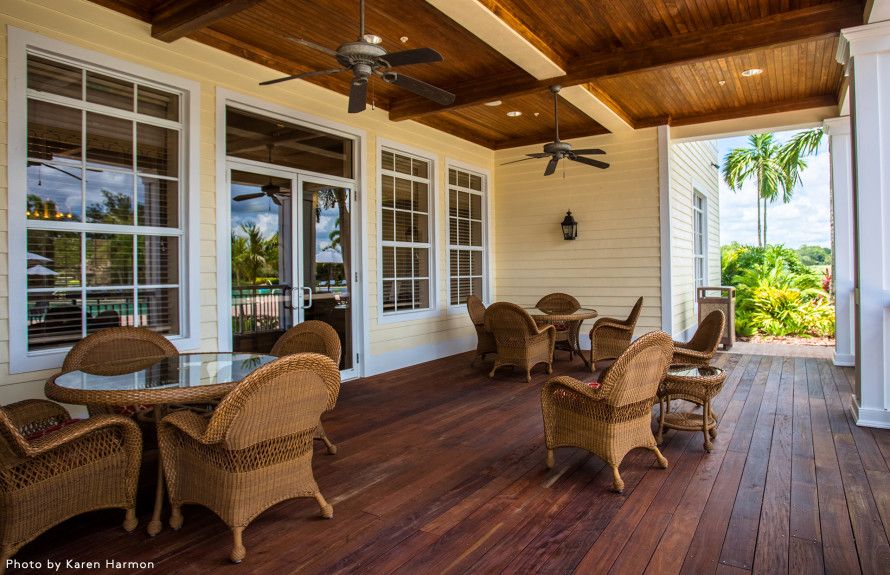 Clubhouse Outdoor Patio