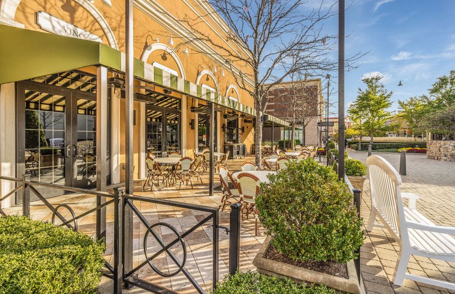 Nearby dining