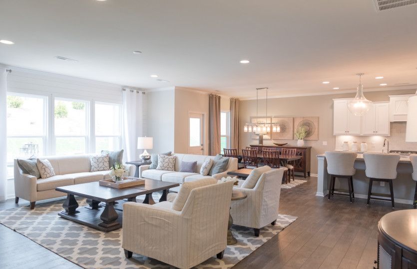 Open concept living, great for entertaining