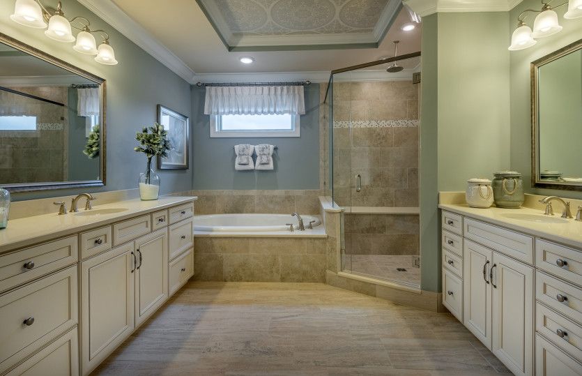 Spacious Owners Bath