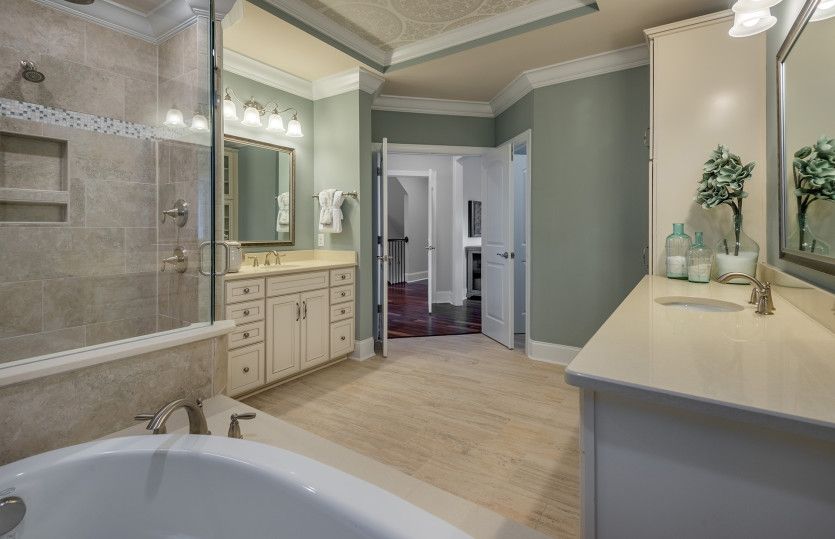 Spacious Owners Bath