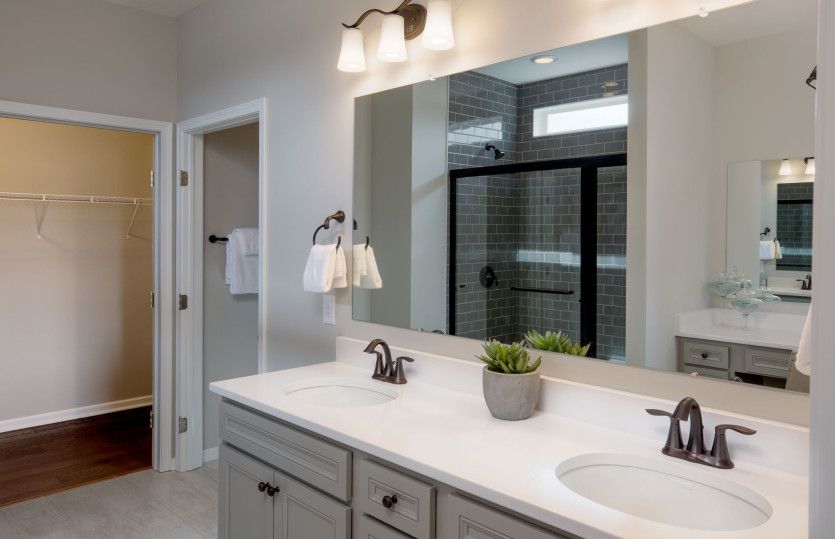 Owner's Bath with Double Bowl Vanity