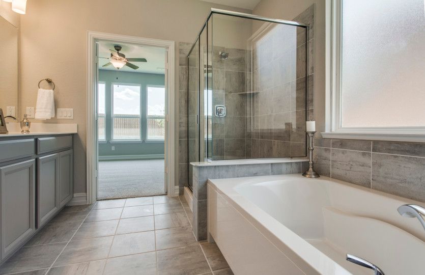 Owner's Tub/Shower Combo